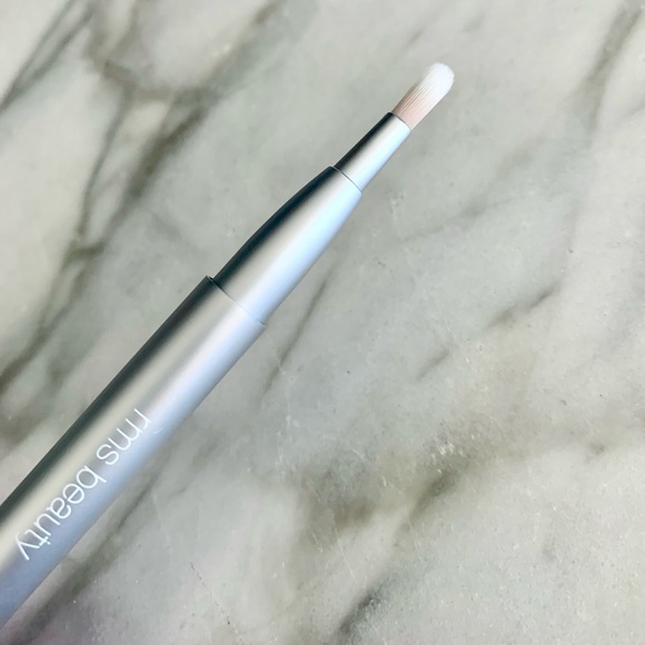 Flirtation Of Color Lip Palette - Picture 9 of 11